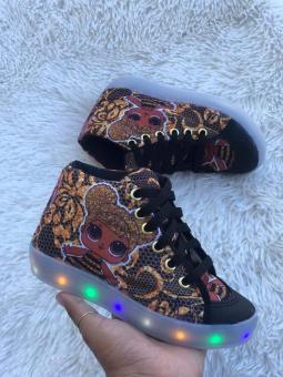 BOTINHA LED JUVENIL LOL PRETO - Código 217-1