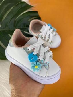 TENIS BABY PINGENTES BCO/HOLOGRAFICO CADEADO/FLOR AZUL - Código 2310-1